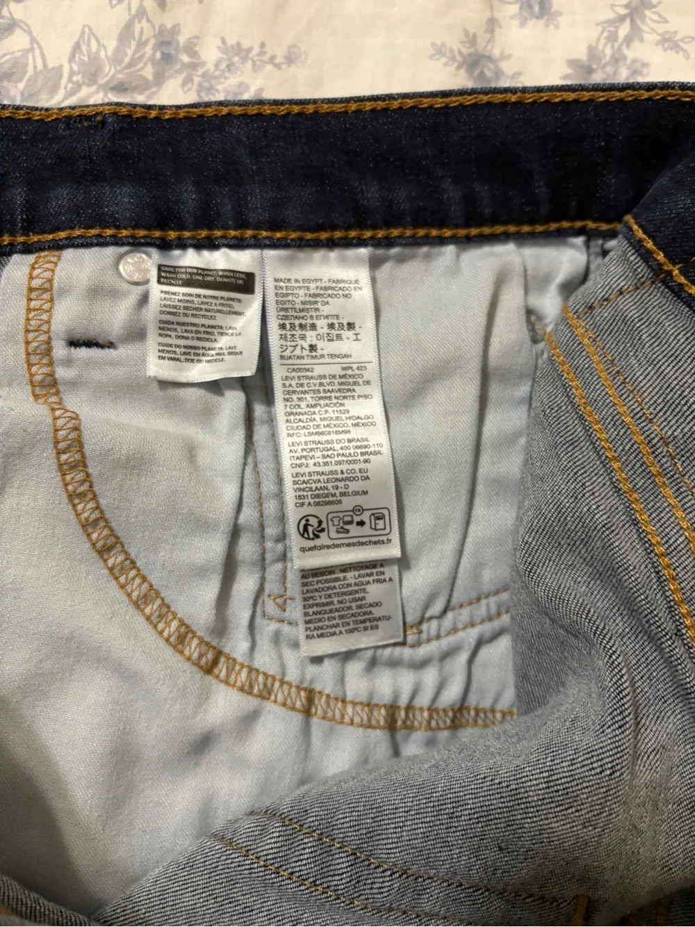 Levi's Men's Light Blue Straight Jeans